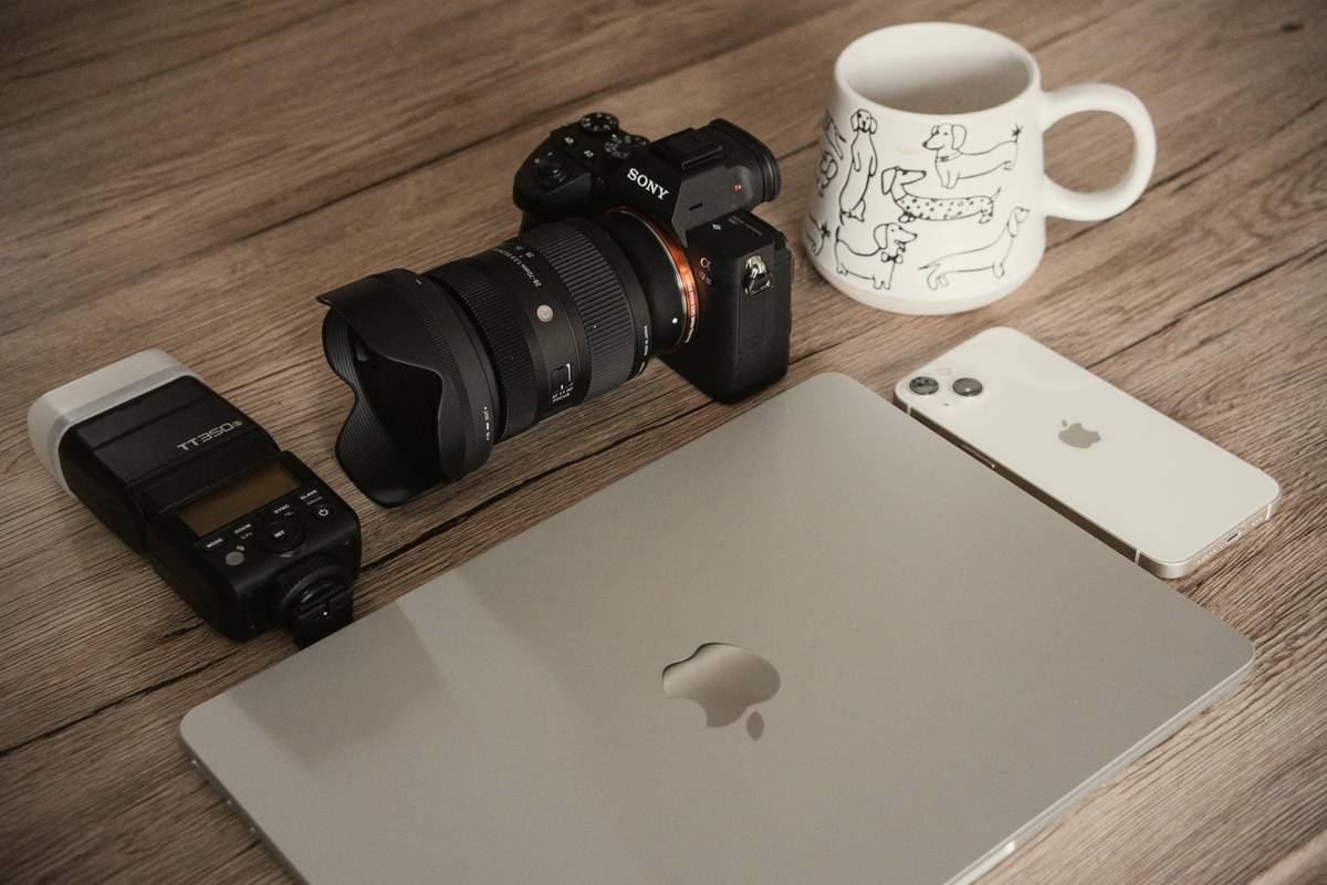 How to Land Your First (or Next) Graphic Design Client as a Digital Nomad—Without Burning Out
